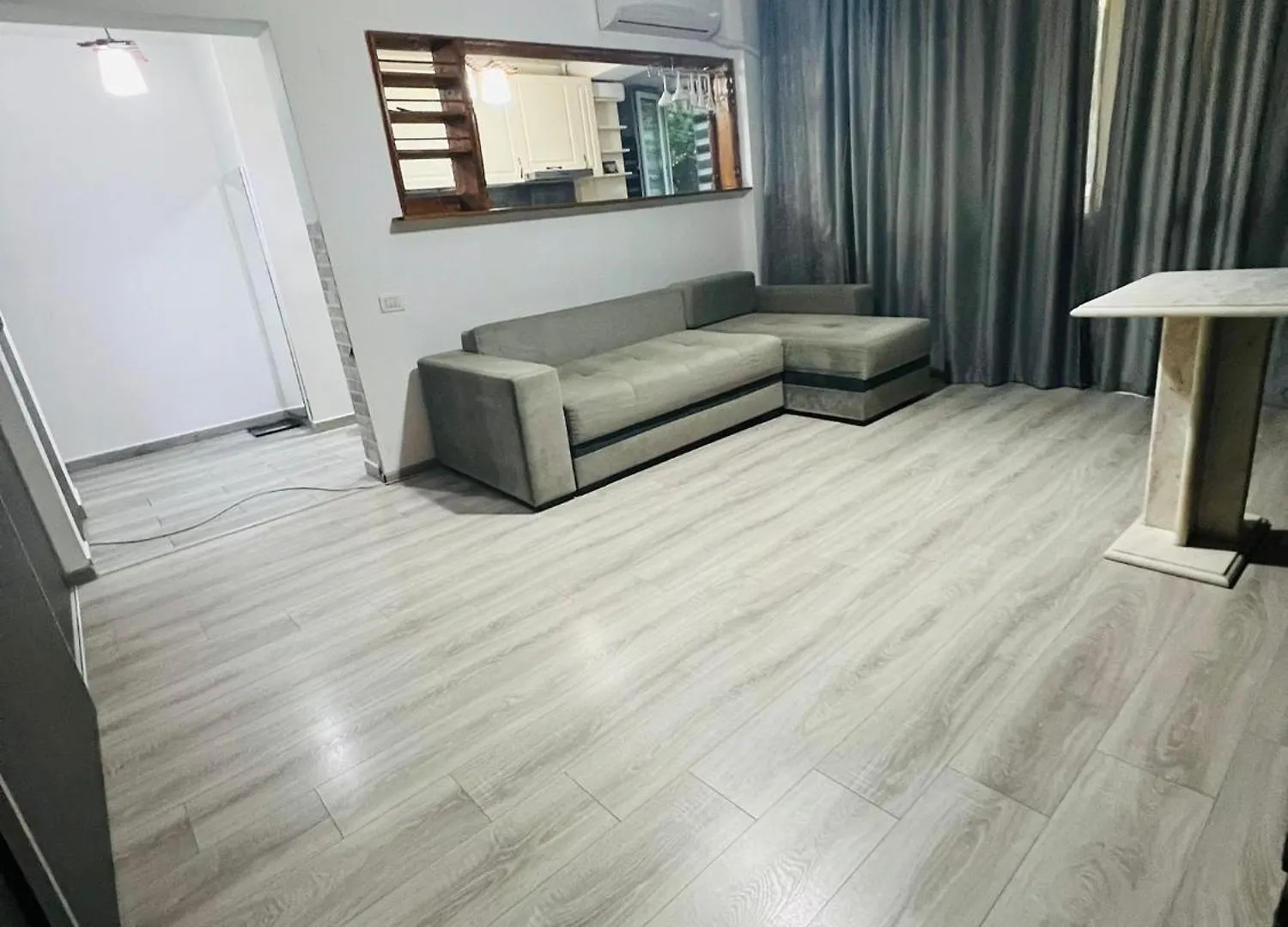 Luxury Apartm Budimex Bucharest 0*,